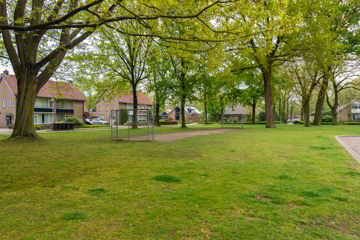 Foto 41 van Dom S. Dubuissonstraat 33