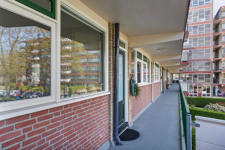 Foto 8 van van der Scheerstraat 21