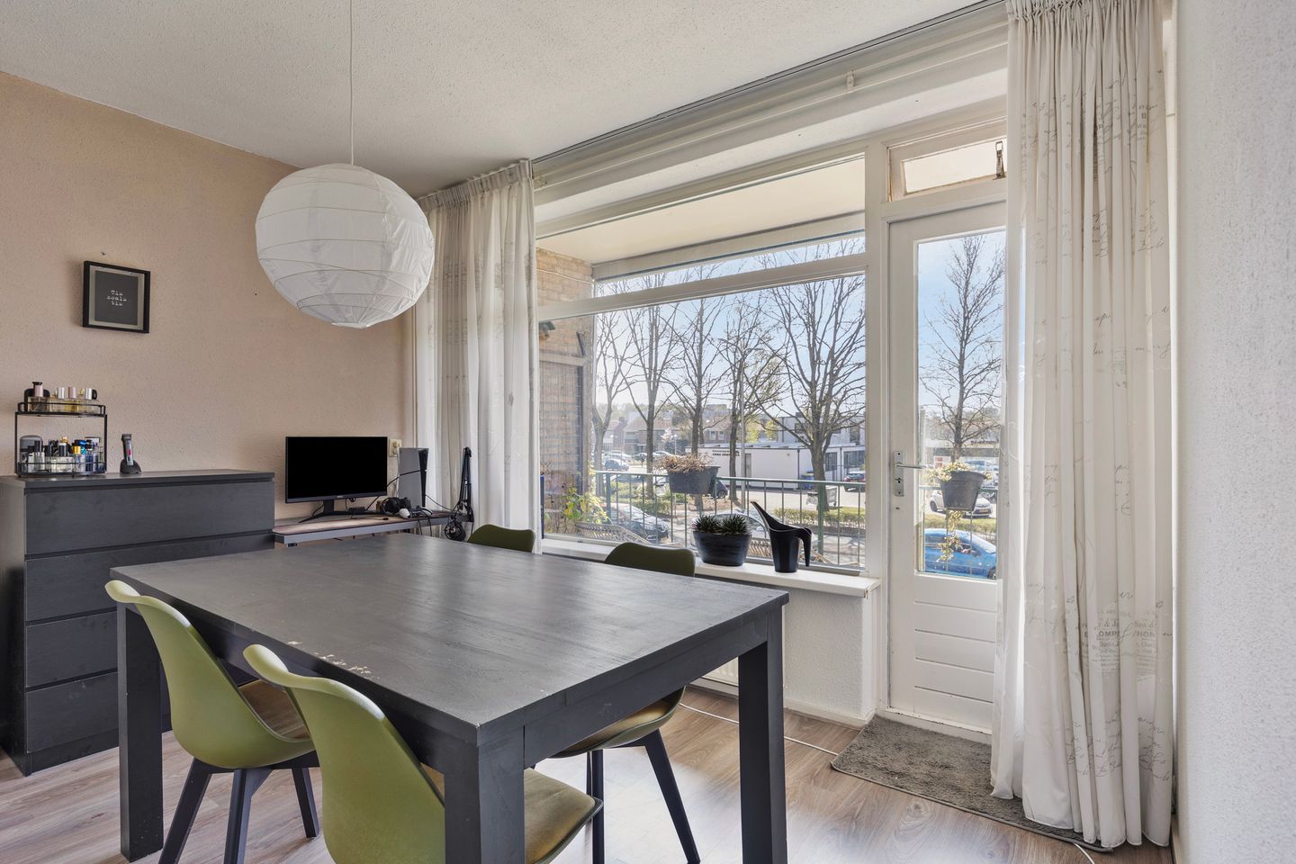 Photo 14 of van der Scheerstraat 21