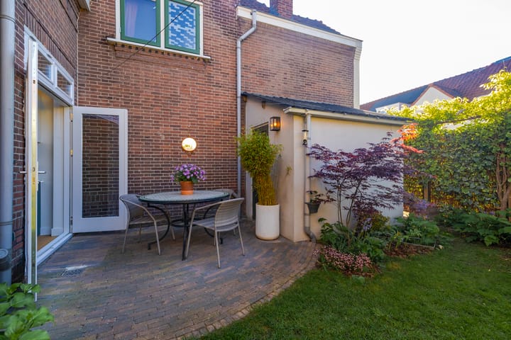 Photo 19 of Abeelstraat 4