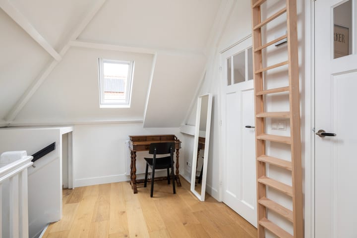 Photo 21 of Abeelstraat 4