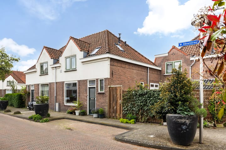 Photo 33 of Abeelstraat 4