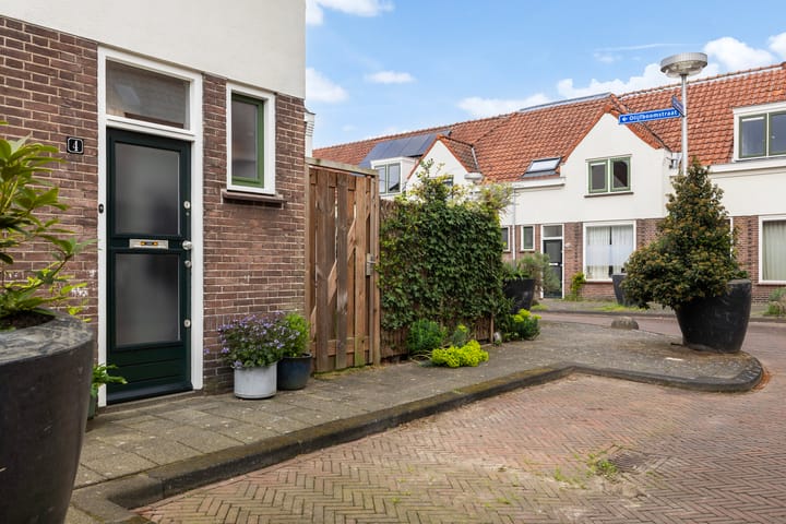 Photo 34 of Abeelstraat 4