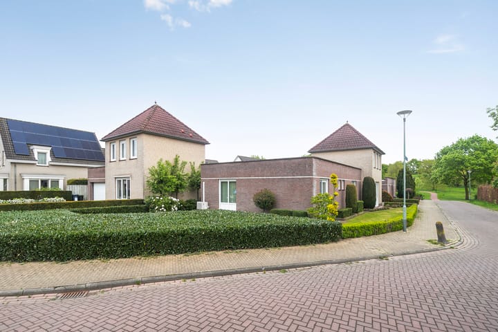 Foto 5 van Van Schaesbergstraat 1