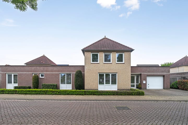 Foto 7 van Van Schaesbergstraat 1