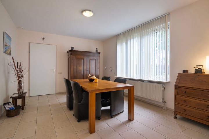 Foto 12 van Van Schaesbergstraat 1