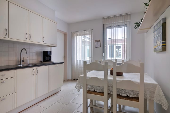 Foto 18 van Van Schaesbergstraat 1