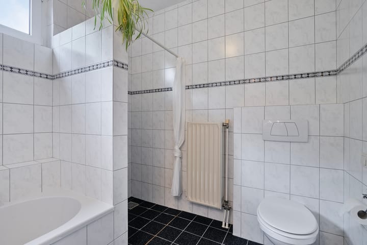 Foto 29 van Van Schaesbergstraat 1