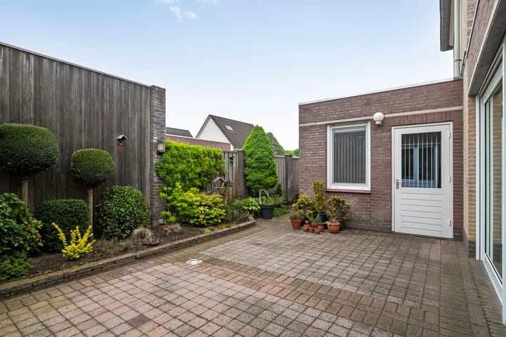 Foto 40 van Van Schaesbergstraat 1