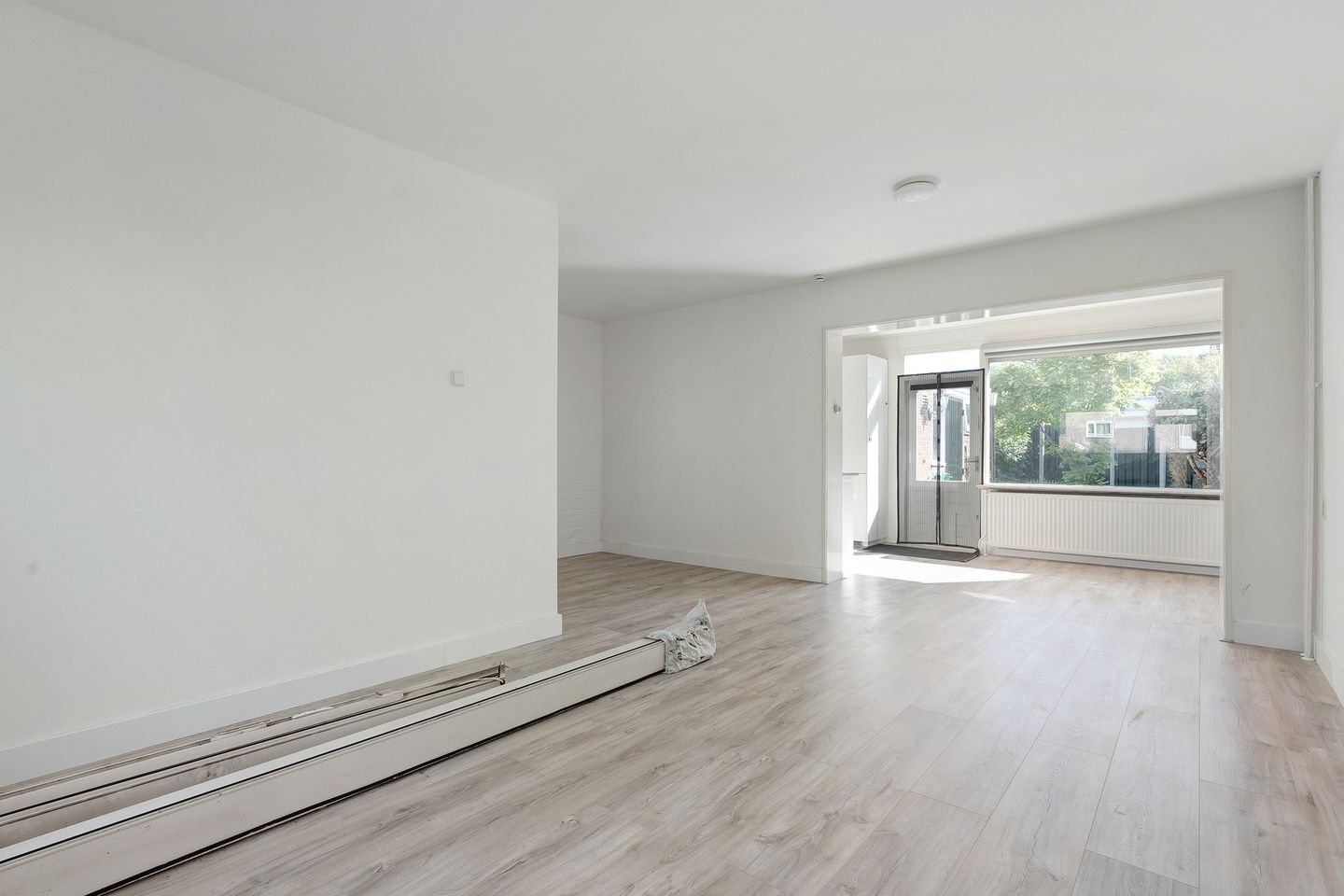 Photo 4 of Van Hallstraat 2