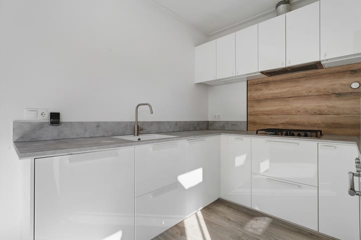 Foto 8 van Van Hallstraat 2