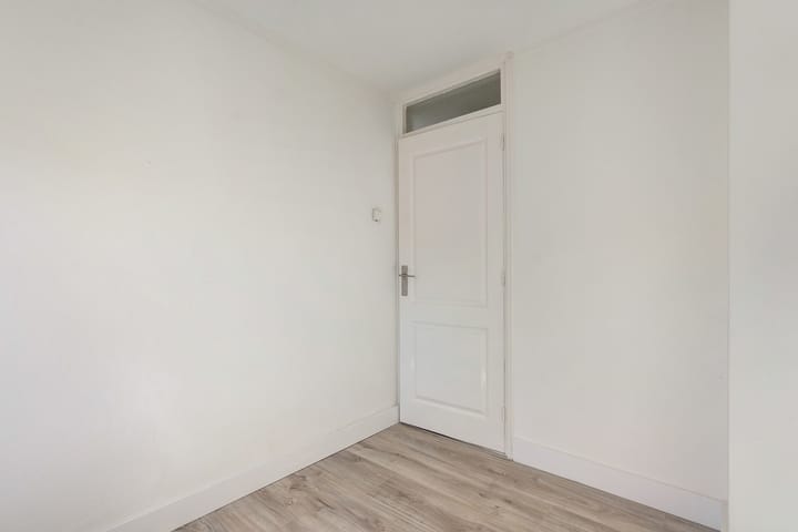 Foto 16 van Van Hallstraat 2