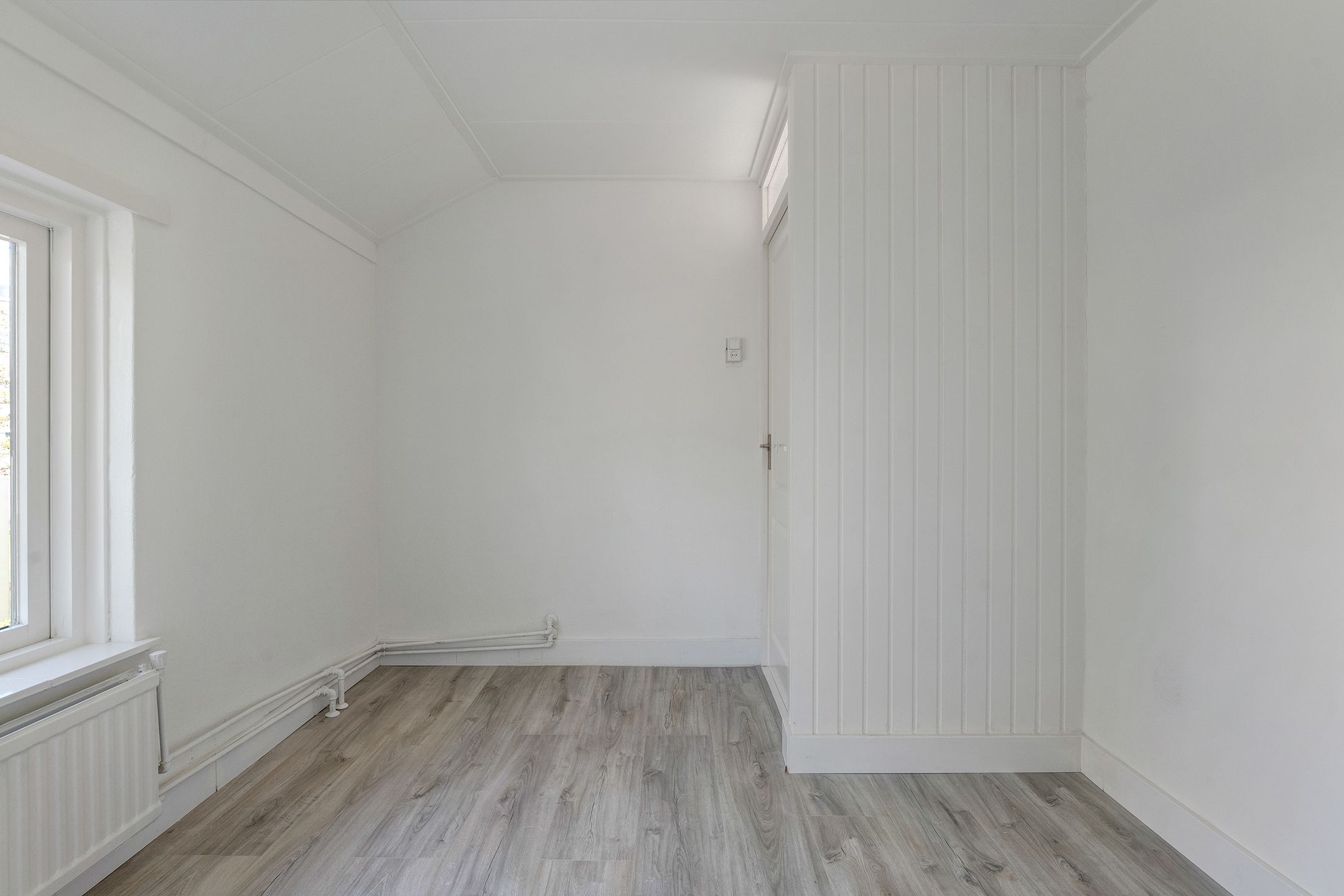 Photo 18 of Van Hallstraat 2