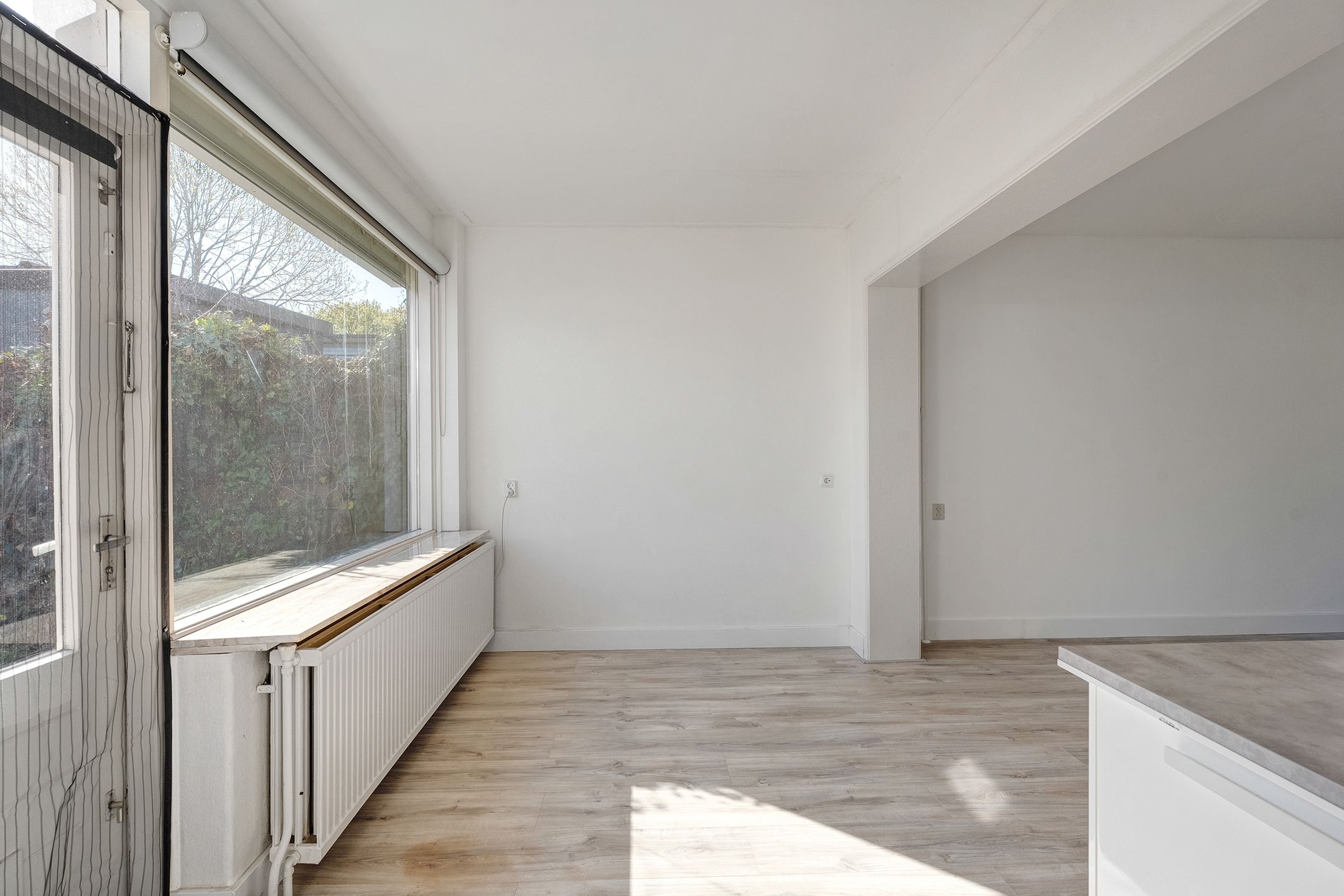 Photo 6 of Van Hallstraat 2