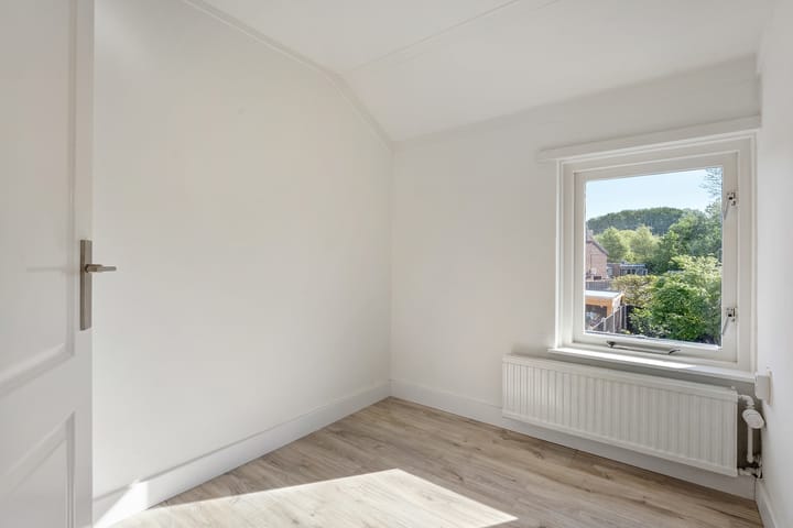 Foto 15 van Van Hallstraat 2