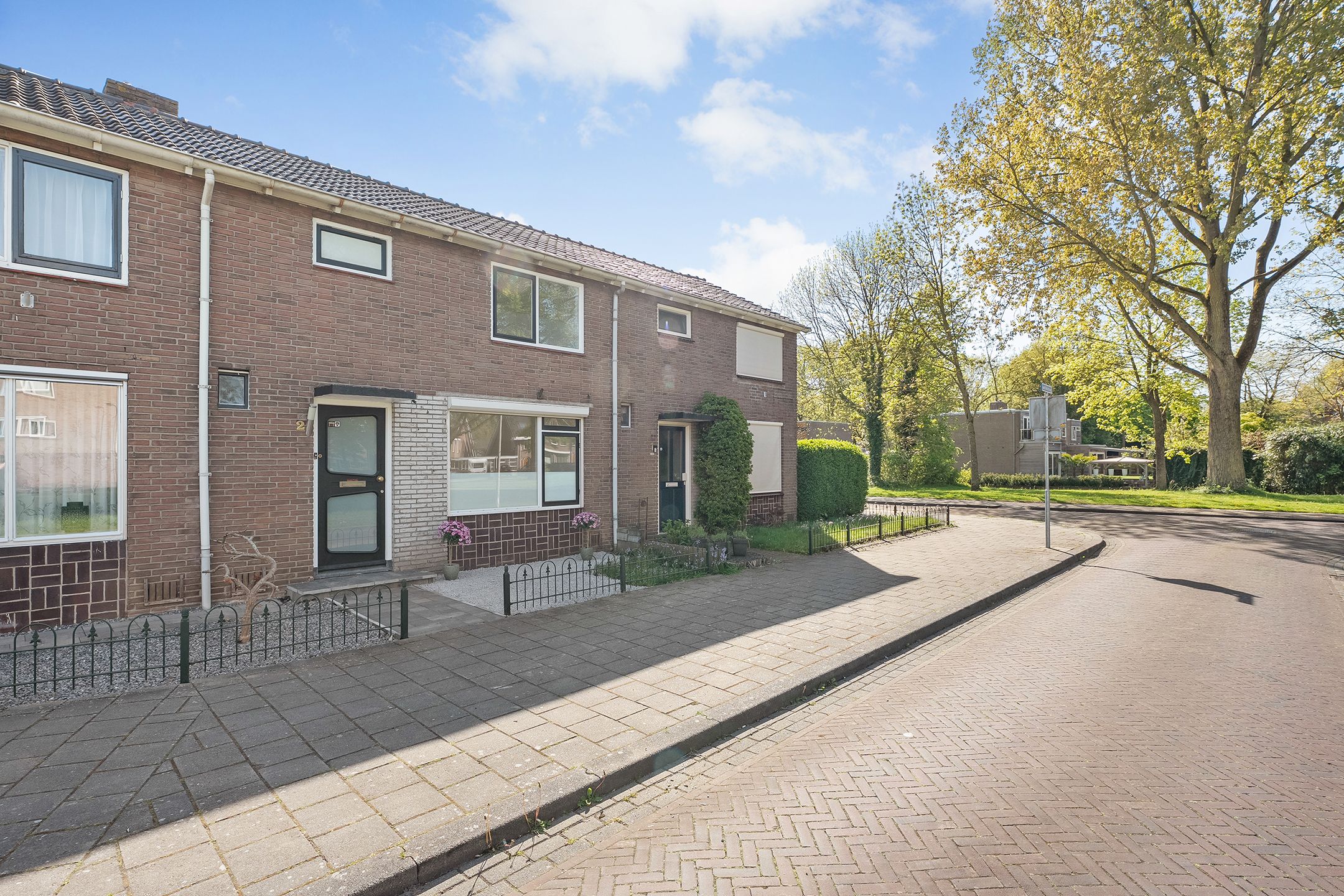 Photo 30 of Van Hallstraat 2