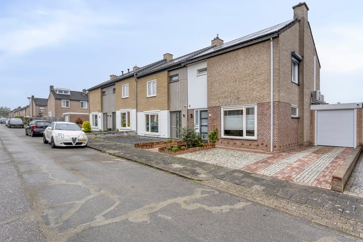 Pastoor Brouwersstraat 25