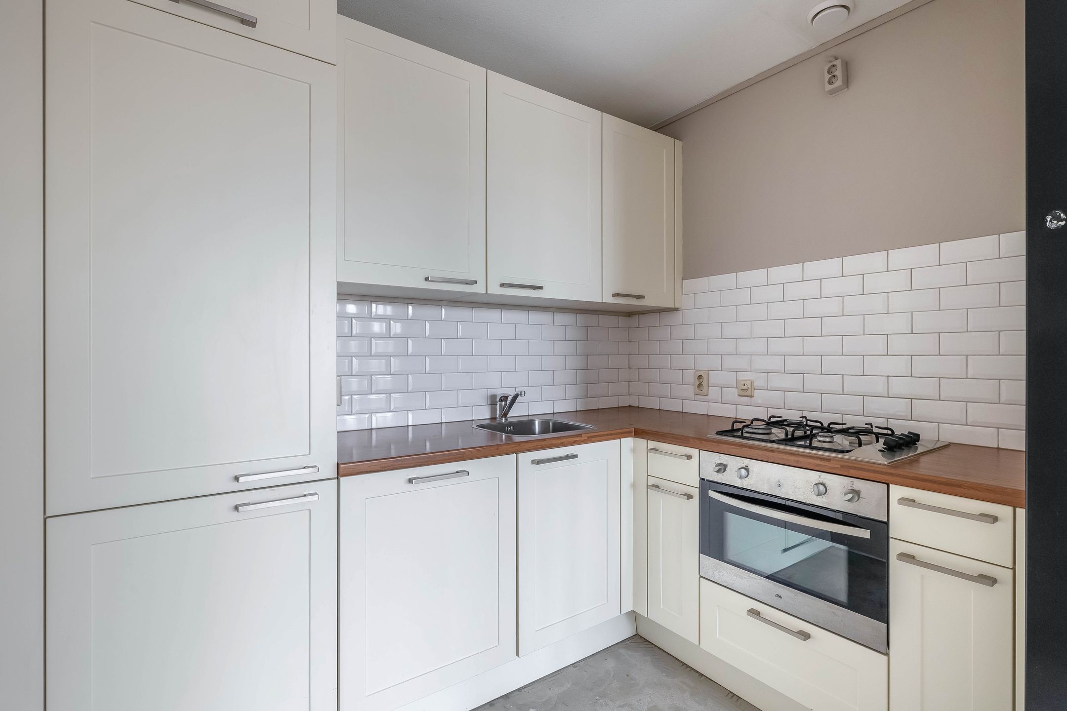 Photo 3 of Plantageweg 136-C