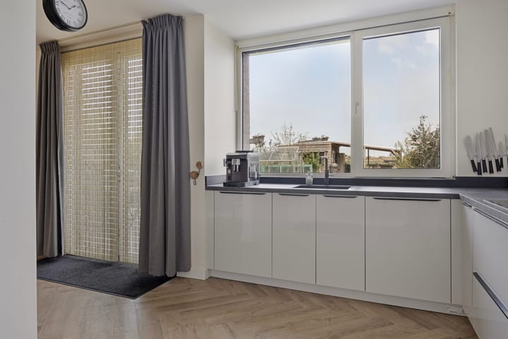 Foto 8 van Christinastraat 32