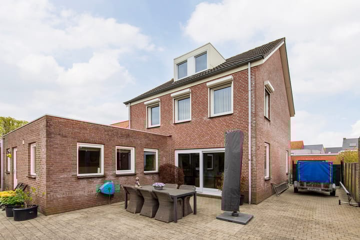 Photo 2 of Grensstraat 52