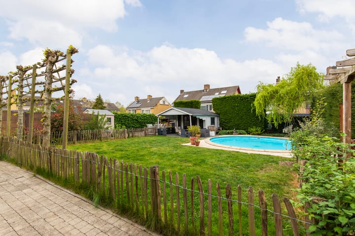 Photo 39 of Grensstraat 52