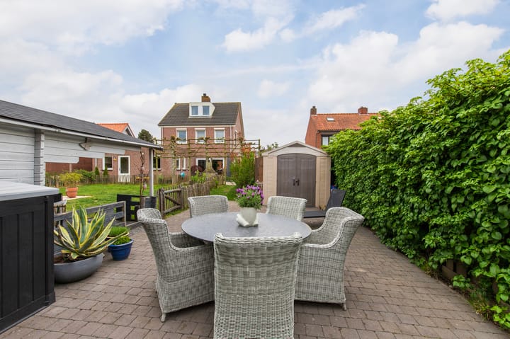 Photo 47 of Grensstraat 52