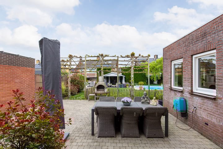 Photo 49 of Grensstraat 52