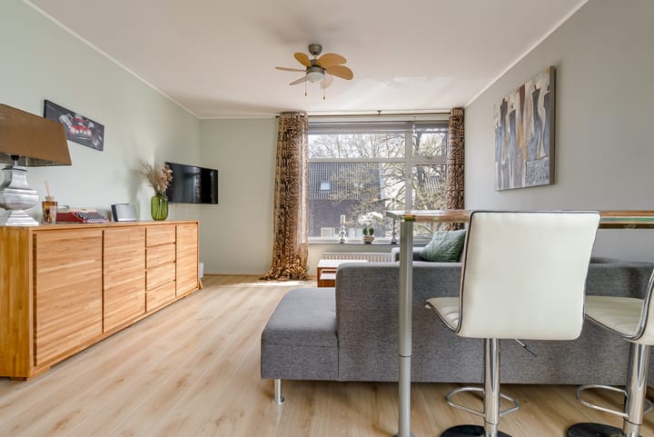 Foto 14 van Van Voorst tot Voorststraat 39