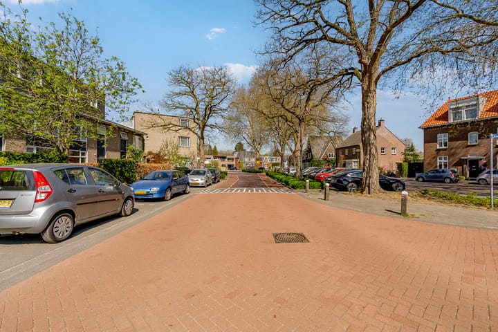 Foto 23 van Van Voorst tot Voorststraat 39