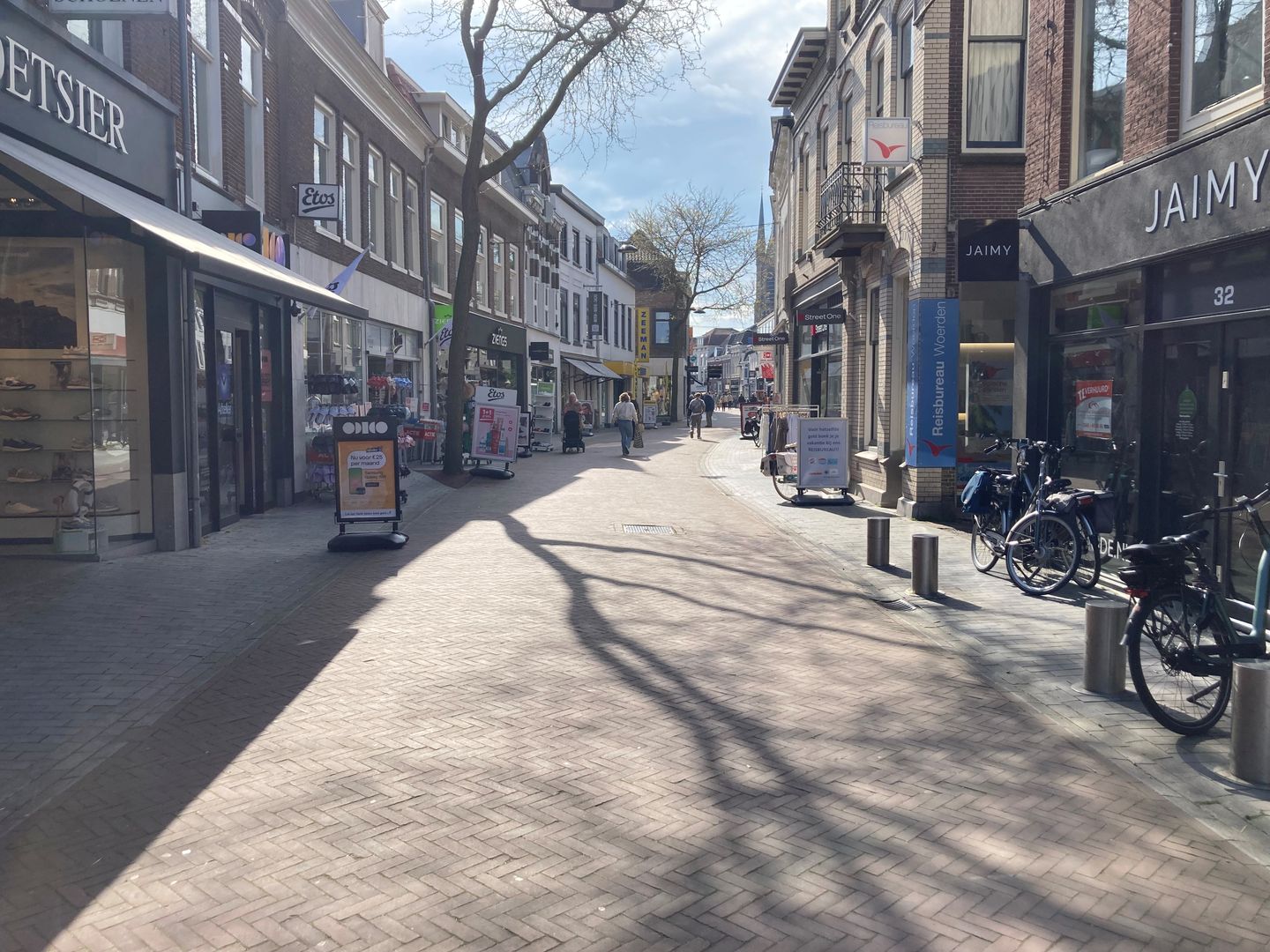 View photo 4 of Voorstraat 30