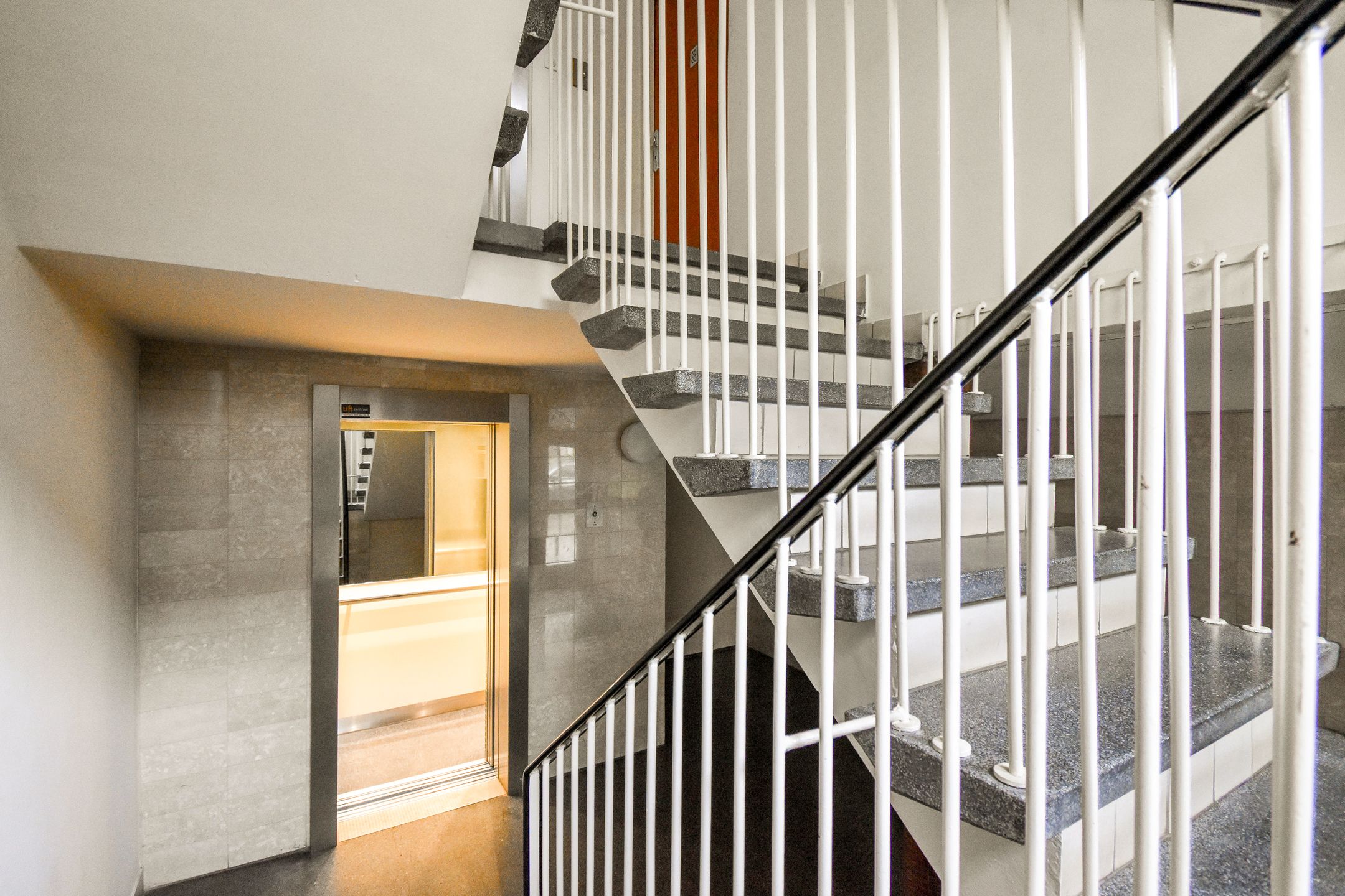 Foto 30 van Beethovenstraat 145-1