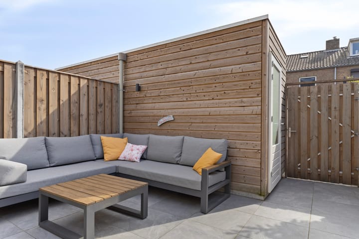 Photo 26 of Koningin Emmastraat 57