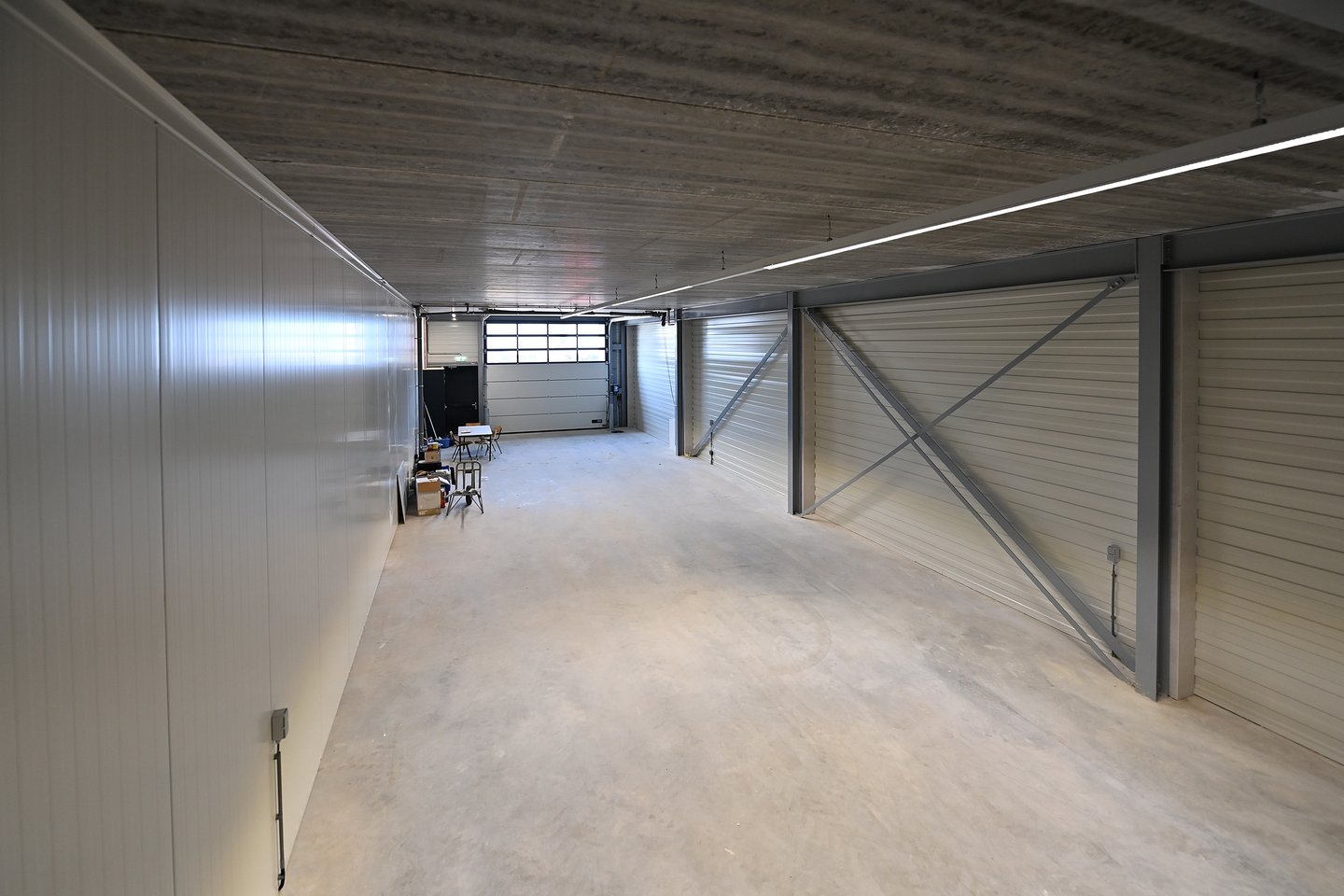 View photo 3 of 1e Loswal 11