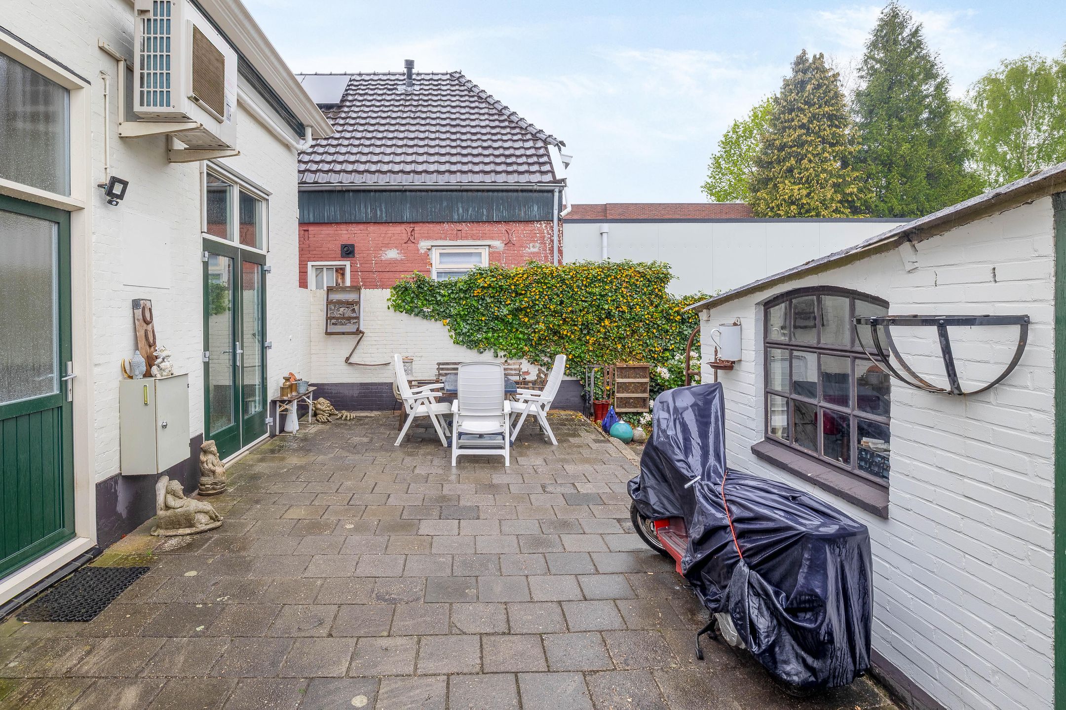 Photo 39 of Sluisstraat 14