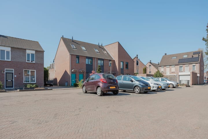 Foto 35 van van Darthlaan 13