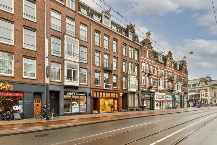 Photo 3 of Van Baerlestraat 114-3