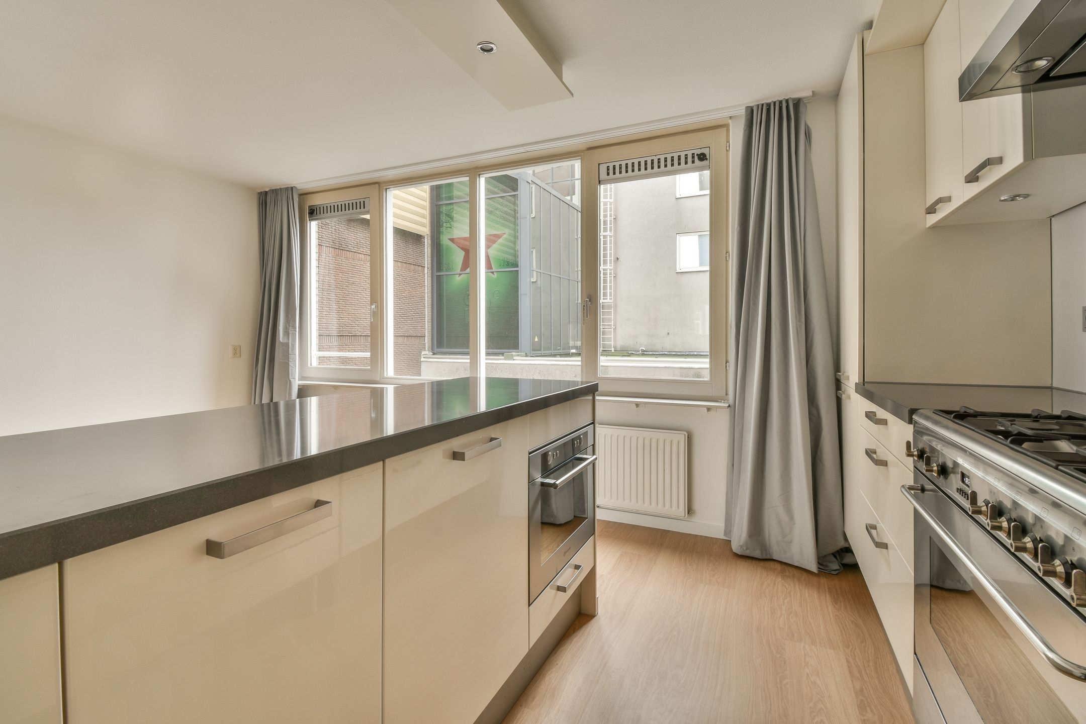 Foto 9 van Marie Heinekenplein 201