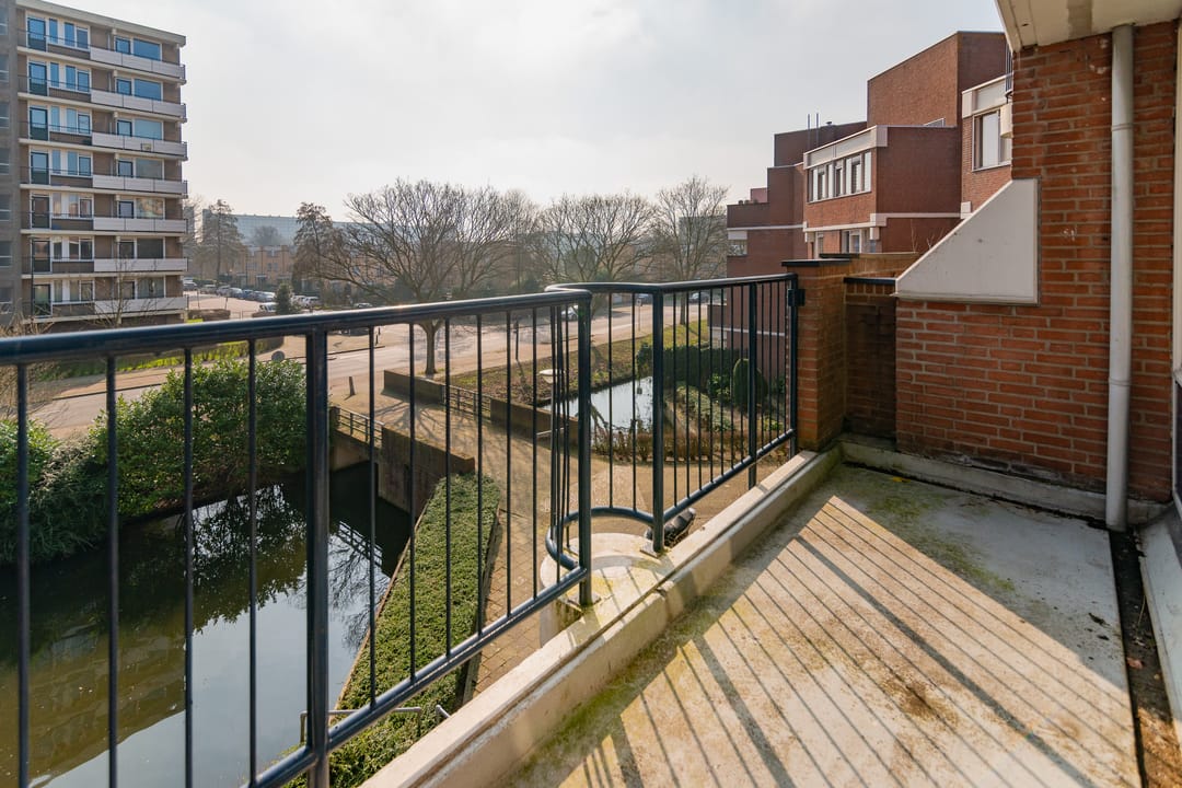 Foto 11 van Marshallplein 206