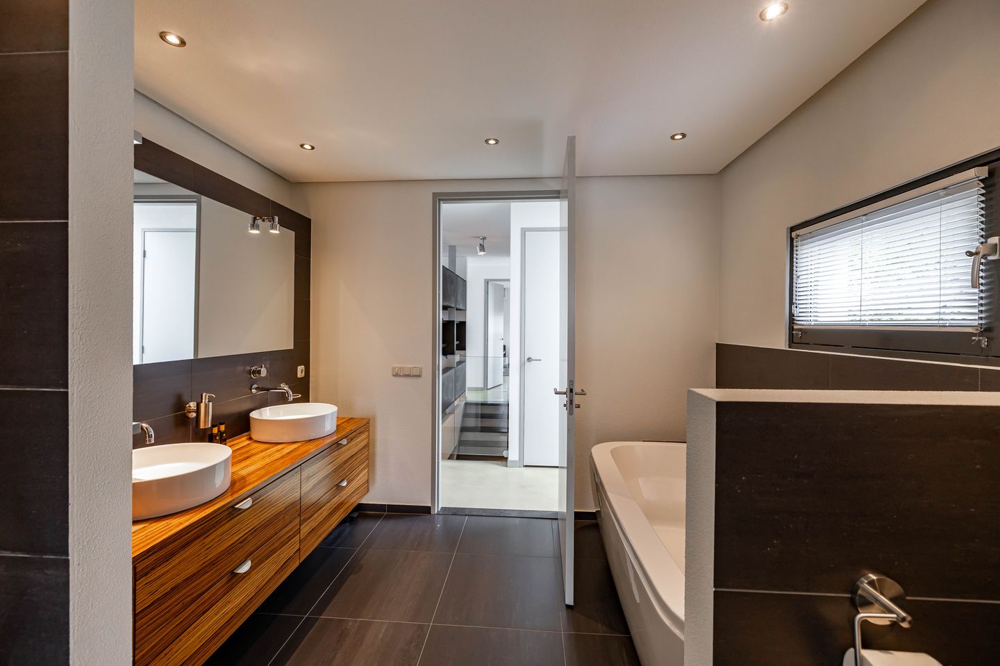 Foto 29 van Arwerd 3