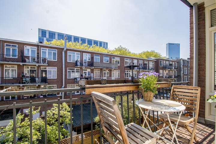 Foto 2 van Roo-Valkstraat 10-C