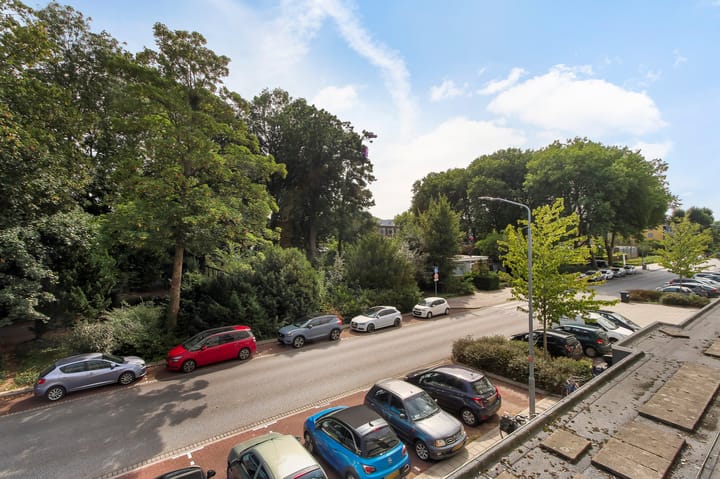 Photo 6 of Groen van Prinstererweg 11