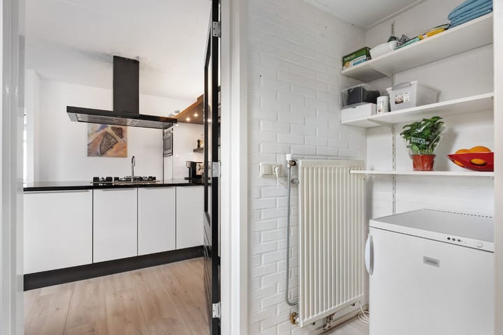 Foto 24 van Paulus Potterstraat 6