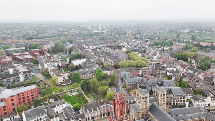 Photo 38 of Herdenkingsplein 25-D