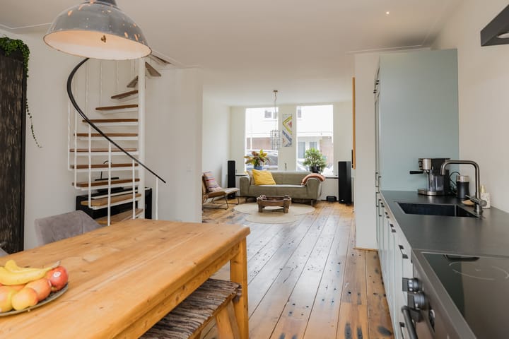 Foto 1 van Trompstraat 13