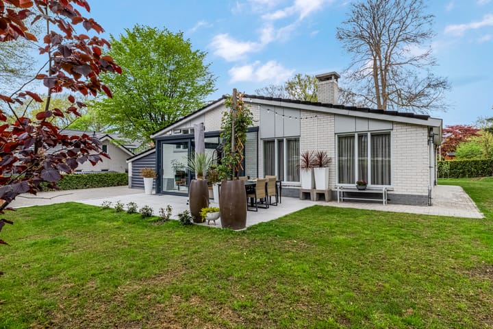 Foto 55 van Dennenlaan 14