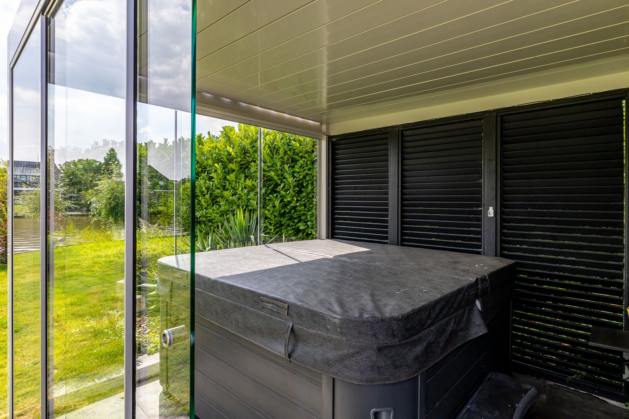 Foto 3 van Brandgans 6