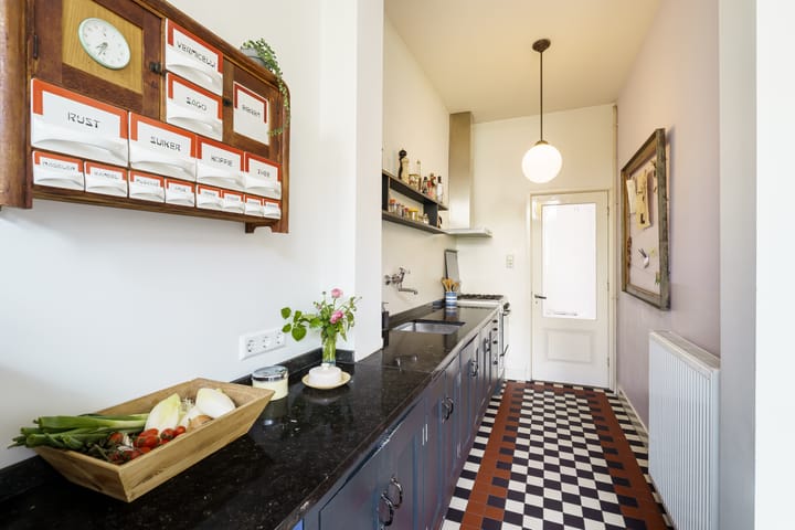 Foto 4 van Nicolaas van der Laanstraat 11