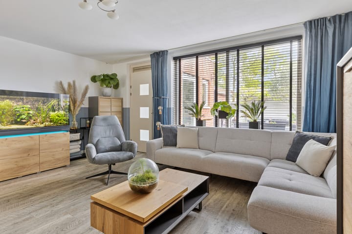 Foto 10 van Willem Bilderdijkstraat 3