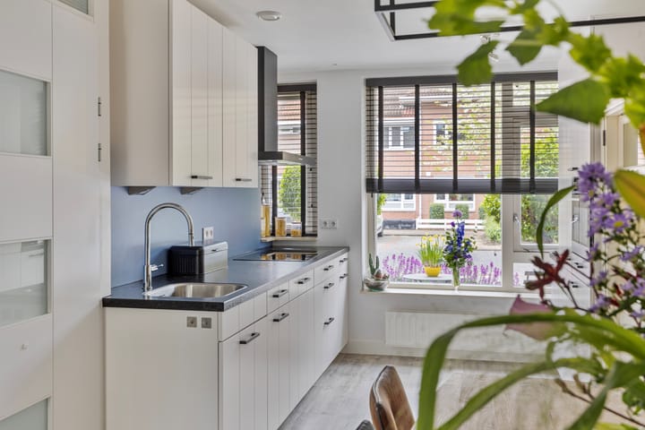 Foto 18 van Willem Bilderdijkstraat 3