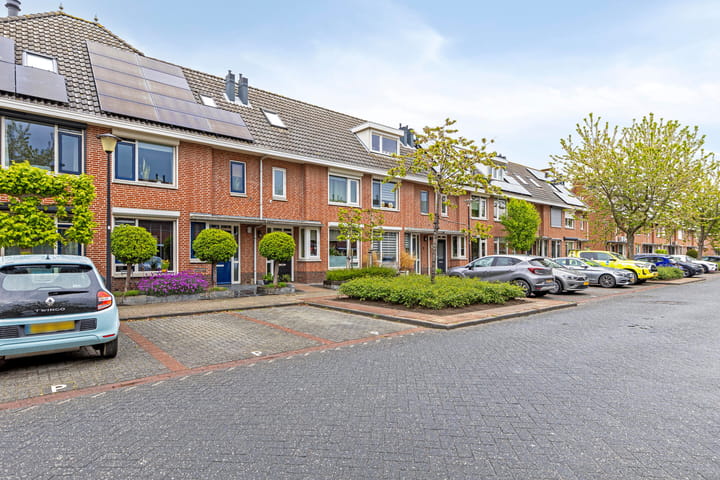 Foto 36 van Willem Bilderdijkstraat 3